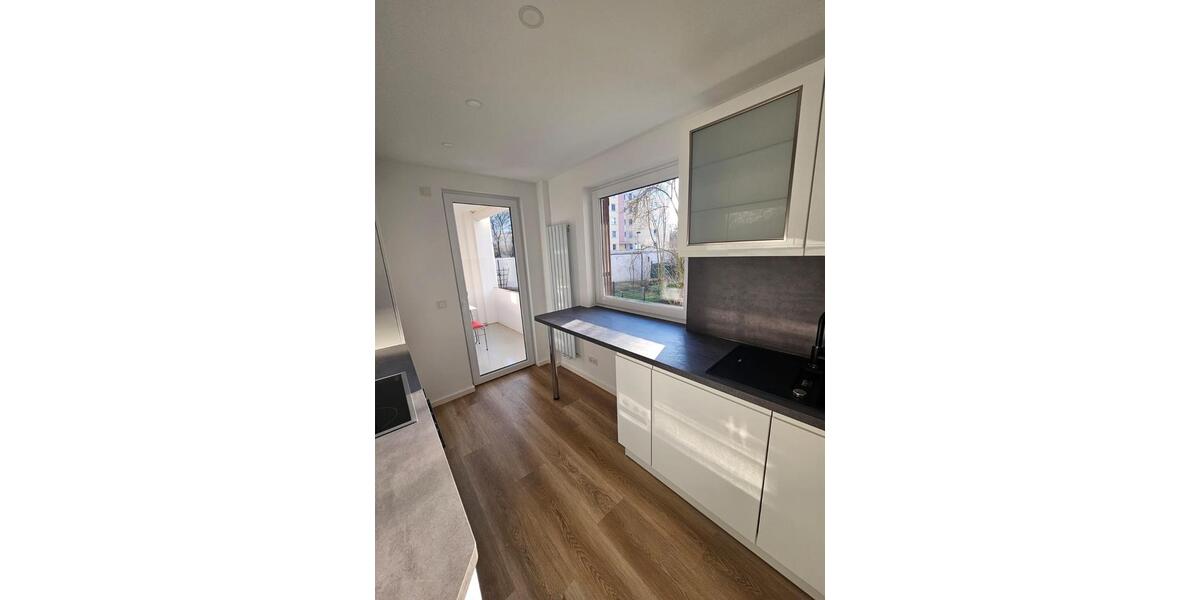 Hochparterre Hannover Herrenhausen-Stöcken - 2 Zimmer, 64 m&sup2;, 1.055&euro; | Angebot:25839724