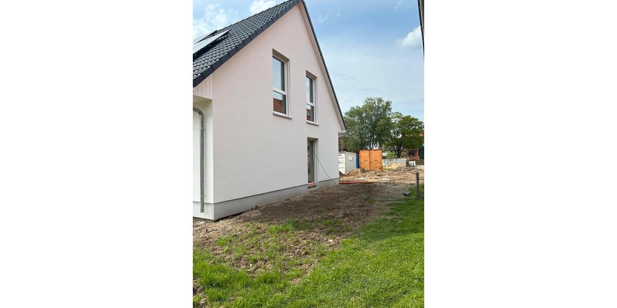 Einfamilienhaus Seelze - 4 Zimmer, 130 m&sup2;, 1.600&euro; | Angebot:26607168