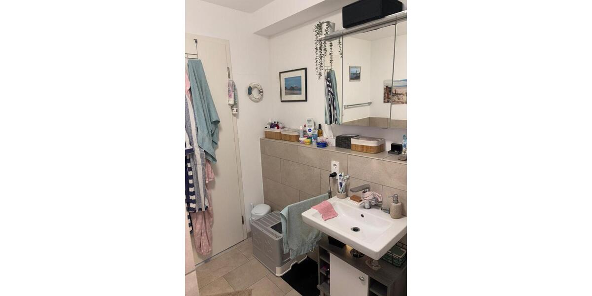 Etagenwohnung Langenhagen - 3 Zimmer, 103 m&sup2;, 1.175&euro; | Angebot:26479611