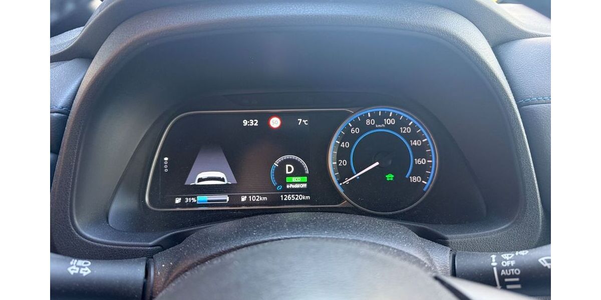 Nissan Leaf 127.000 km 13.500 &euro; Hannover 30459