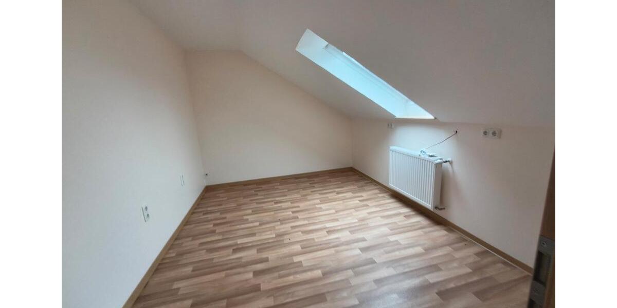 Dachgeschoßwohnung Neustadt am Rübenberge - 4 Zimmer, 96 m&sup2;, 154.700&euro; | Angebot:26457917