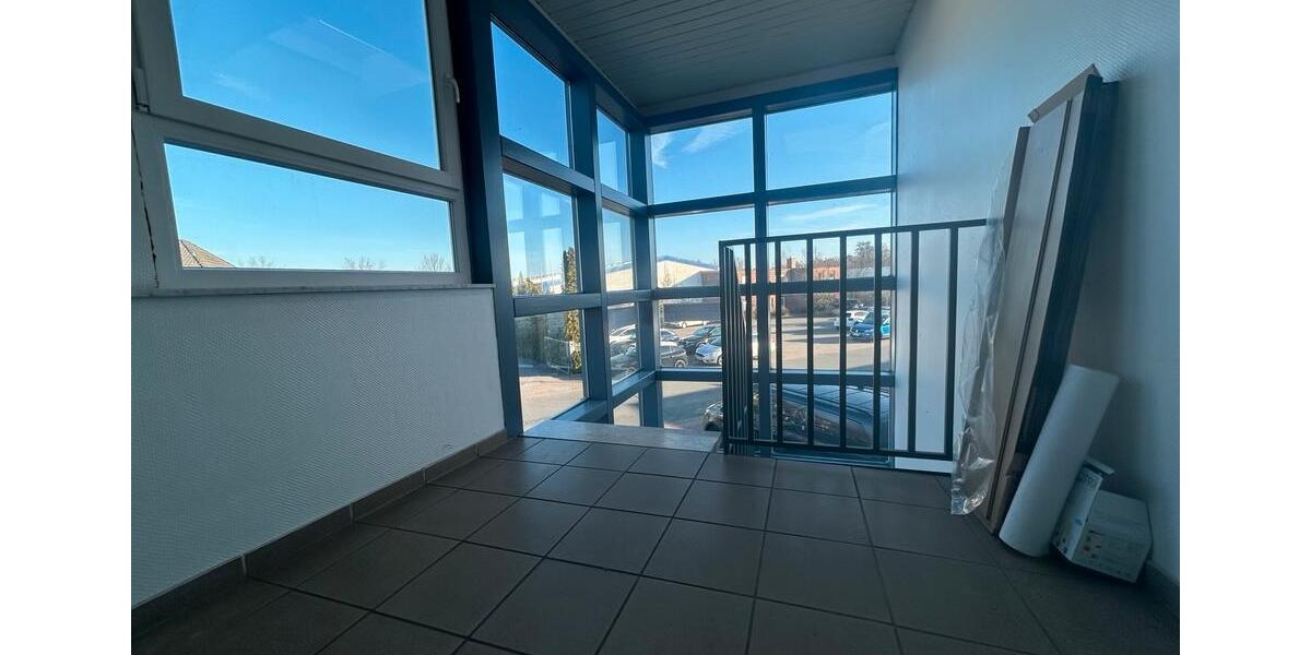 Gewerbeobjekt Garbsen Berenbostel - 1.800&euro; | Angebot:25861599