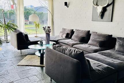 Wohnung Isernhagen - 6 Zimmer, 255 m&sup2;, 2.500&euro; | Angebot:25381857