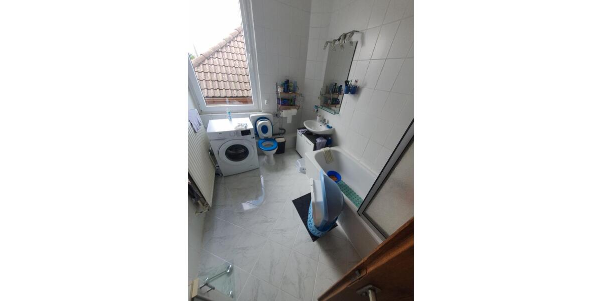 Dachgeschoßwohnung Laatzen - 3 Zimmer, 83 m&sup2;, 730&euro; | Angebot:25972253