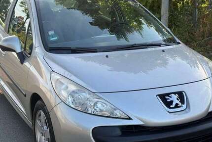 Peugeot 207 180.000 km 3.000 &euro; Neustadt 31535