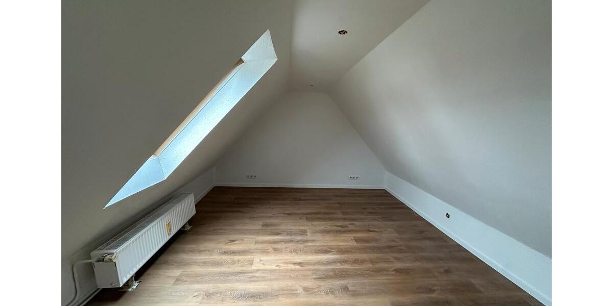 Mehrfamilienhaus, Wohnhaus Barsinghausen - 8 Zimmer, 170 m&sup2;, 1.700&euro; | Angebot:25637645