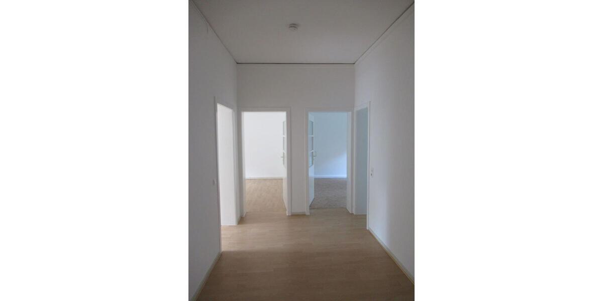 Erdgeschoßwohnung Hannover Vahrenwald-List - 4 Zimmer, 91 m&sup2;, 910&euro; | Angebot:25974419