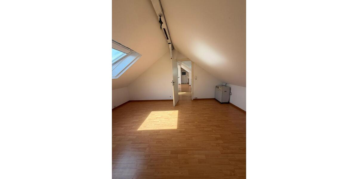 Dachgeschoßwohnung Hannover Bothfeld-Vahrenheide - 2 Zimmer, 45 m&sup2;, 700&euro; | Angebot:26549374