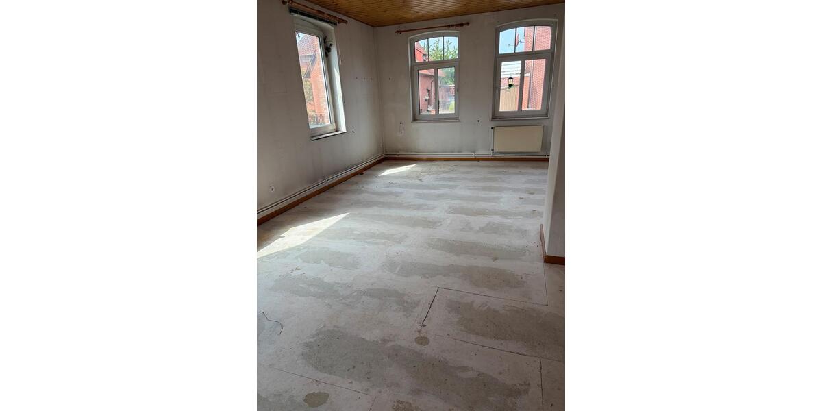 Einfamilienhaus Nordsehl - 8 Zimmer, 180 m&sup2;, 188.000&euro; | Angebot:26987998