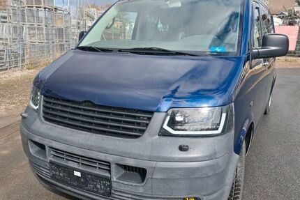 VW T5 Transporter 370.530 km 8.999 &euro; Laatzen 30880