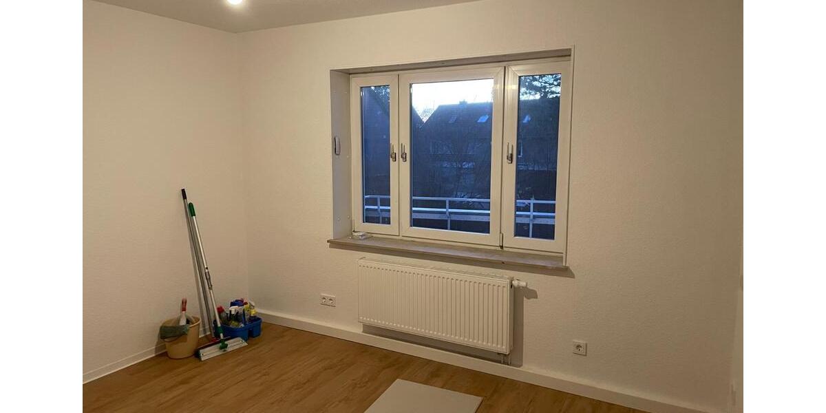 Etagenwohnung Hannover Vahrenwald-List - 3 Zimmer, 63 m&sup2;, 1.075&euro; | Angebot:25293078