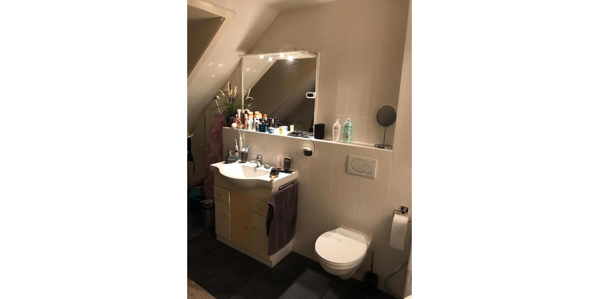 Dachgeschoßwohnung Hannover Vahrenwald-List - 2 Zimmer, 72 m&sup2;, 1.150&euro; | Angebot:25168139