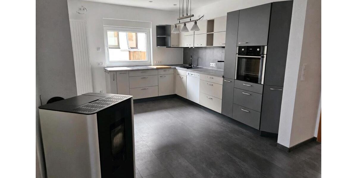 Einfamilienhaus Bad Münder am Deister - 7 Zimmer, 184 m&sup2;, 350.000&euro; | Angebot:27285452