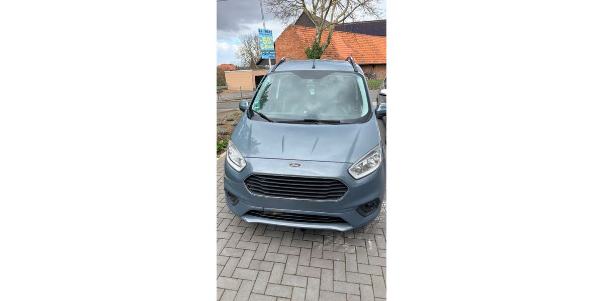 Ford Tourneo Courier 93.679 km 10.990 &euro; Barsinghuaen 30890