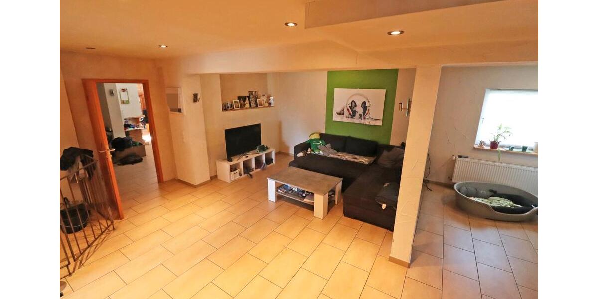 Einfamilienhaus Wunstorf - 6 Zimmer, 250 m&sup2;, 360.000&euro; | Angebot:24977586