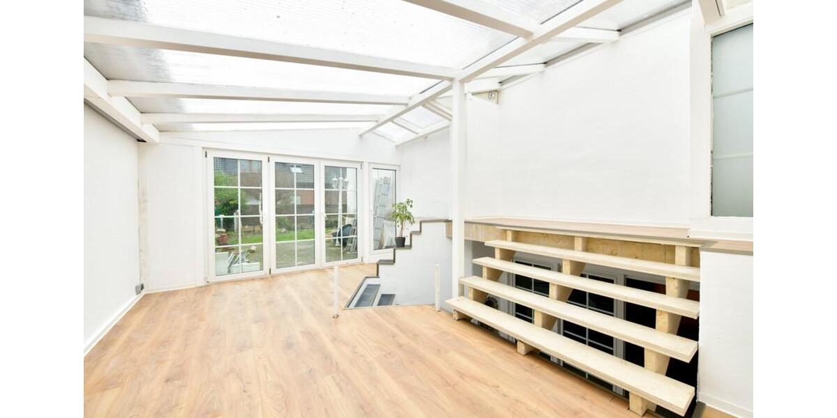 Etagenwohnung Lehrte - 5 Zimmer, 135 m&sup2;, 1.099&euro; | Angebot:25961091