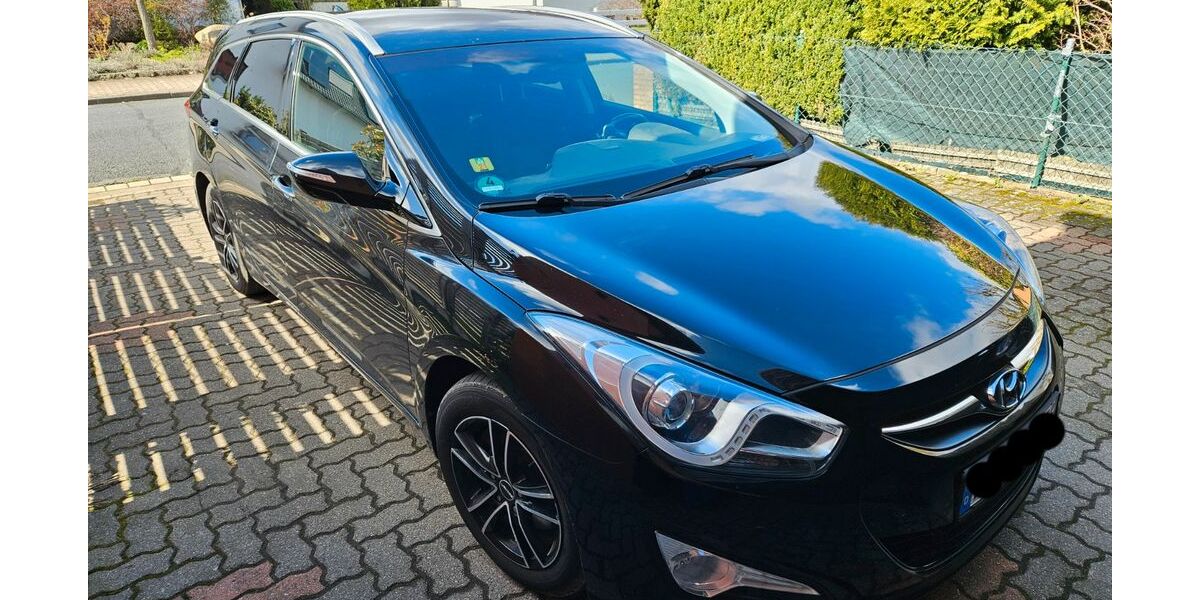 Hyundai i40 205.000 km 8.500 &euro; Lehrte Ahlten 31275
