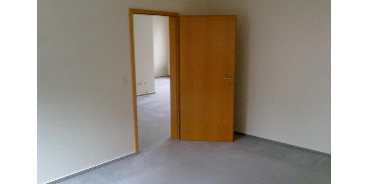Etagenwohnung Bad Münder am Deister - 2 Zimmer, 76 m&sup2;, 600&euro; | Angebot:25979496