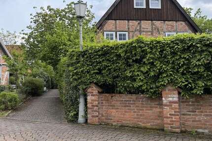Haus Isernhagen - 3 Zimmer, 121 m&sup2;, 1.870&euro; | Angebot:26609425