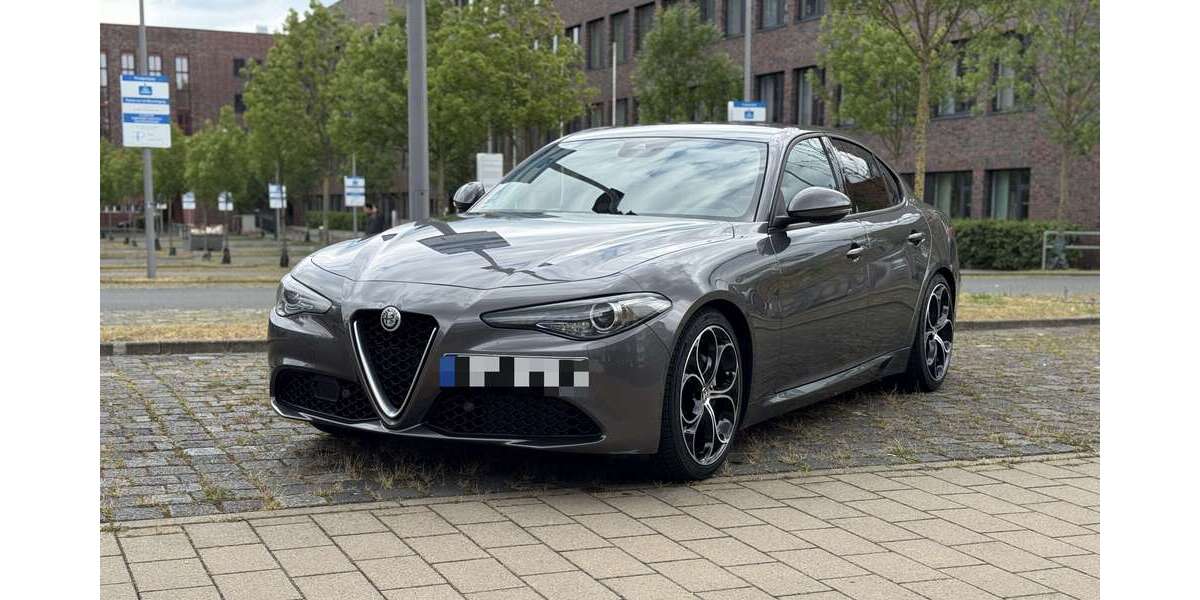 Alfa Romeo Giulia 90.000 km 20.900 &euro; Hannover 30459