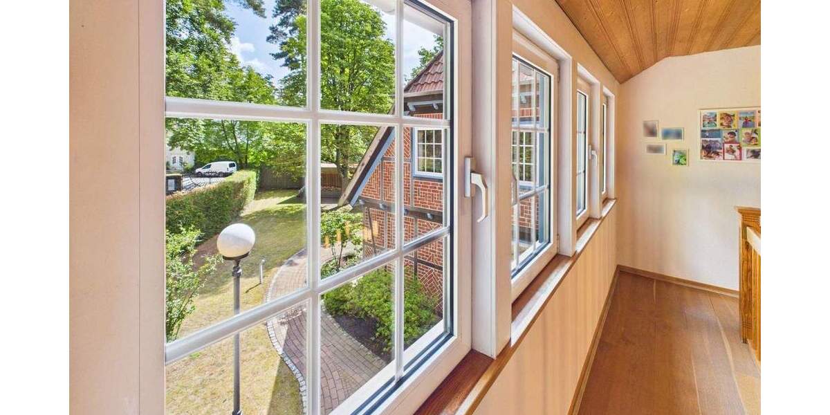 Einfamilienhaus Wedemark Bissendorf - 9 Zimmer, 348 m&sup2;, 1.250.000&euro; | Angebot:25777845