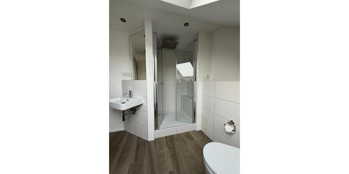 Dachgeschoßwohnung Hannover Buchholz-Kleefeld - 1 Zimmer, 82 m&sup2;, 950&euro; | Angebot:25857235