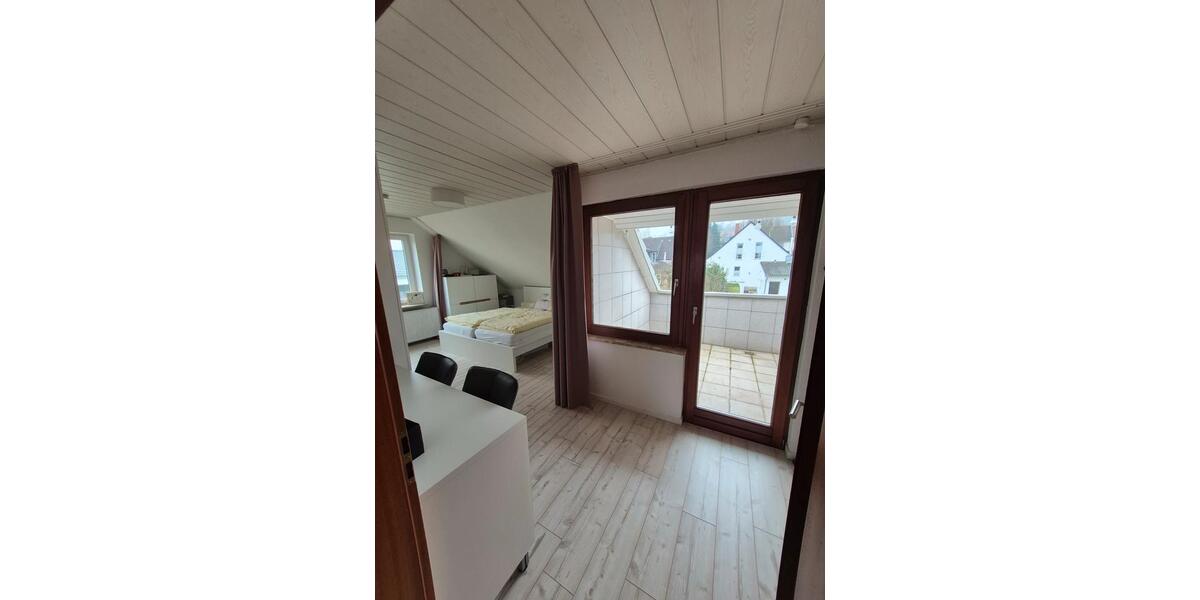 Dachgeschoßwohnung Barsinghausen - 3 Zimmer, 75 m&sup2;, 950&euro; | Angebot:25723887