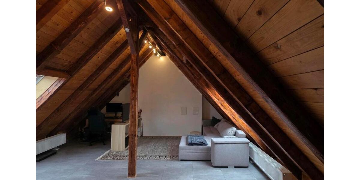 Dachgeschoßwohnung Hannover Vahrenwald-List - 2 Zimmer, 47 m&sup2;, 750&euro; | Angebot:25220027