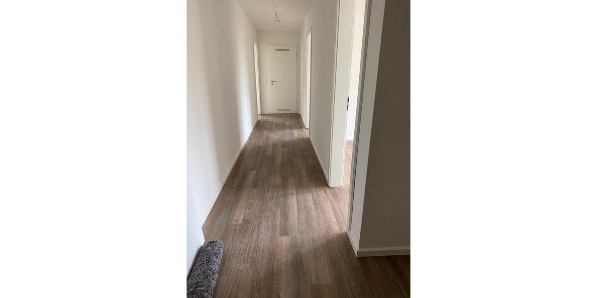 Etagenwohnung Laatzen - 4 Zimmer, 106 m&sup2;, 420.000&euro; | Angebot:25367377