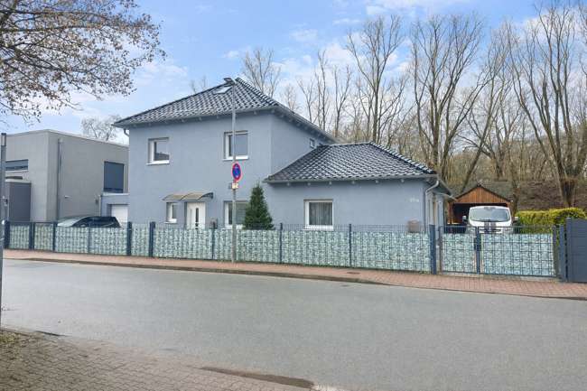 Einfamilienhaus Ronnenberg / Empelde Empelde - 8 Zimmer, 176 m&sup2;, 799.000&euro; | Angebot:25458302