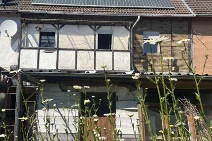 Haus Stadthagen - 6 Zimmer, 140 m&sup2;, 130.000&euro; | Angebot:16414627