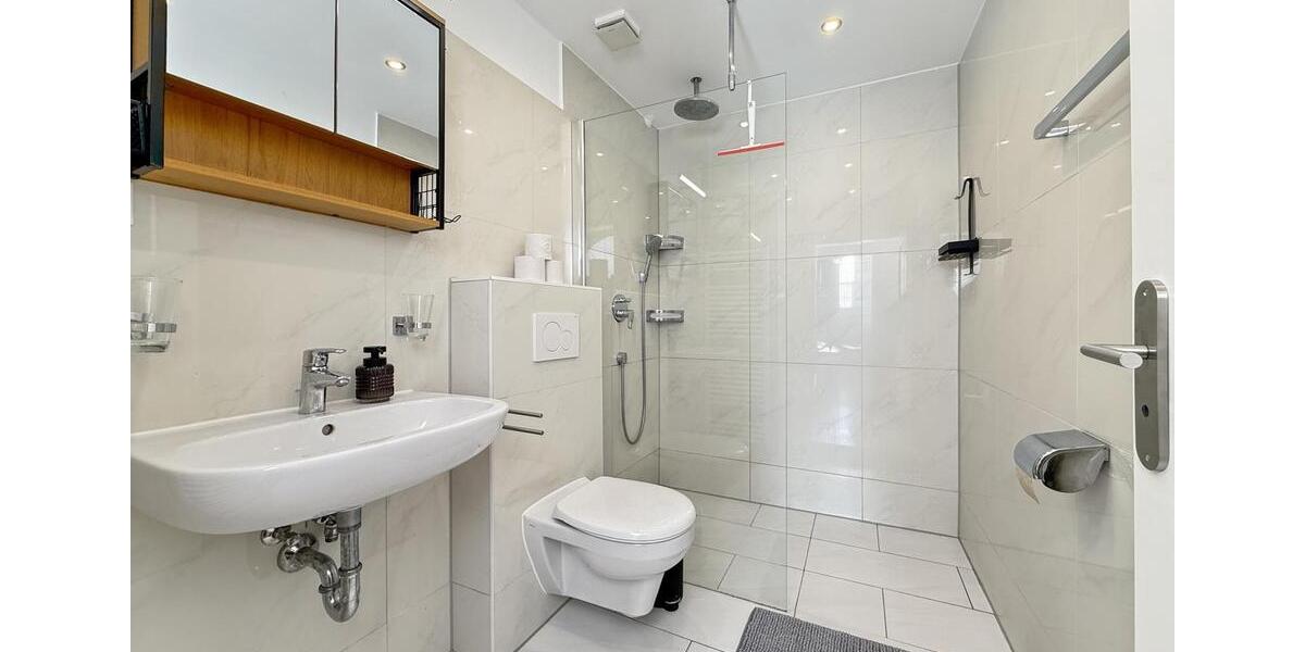 Etagenwohnung Hannover Vahrenwald-List - 2 Zimmer, 70 m&sup2;, 990&euro; | Angebot:26237637