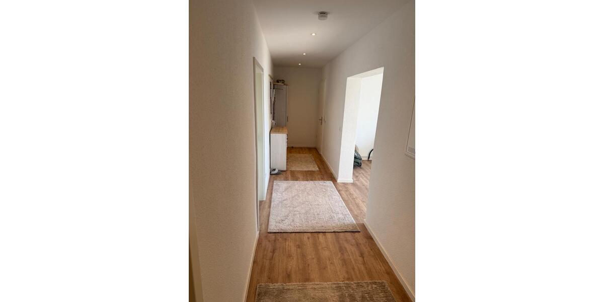 Etagenwohnung Hannover Herrenhausen-Stöcken - 3 Zimmer, 95 m&sup2;, 1.000&euro; | Angebot:25890647