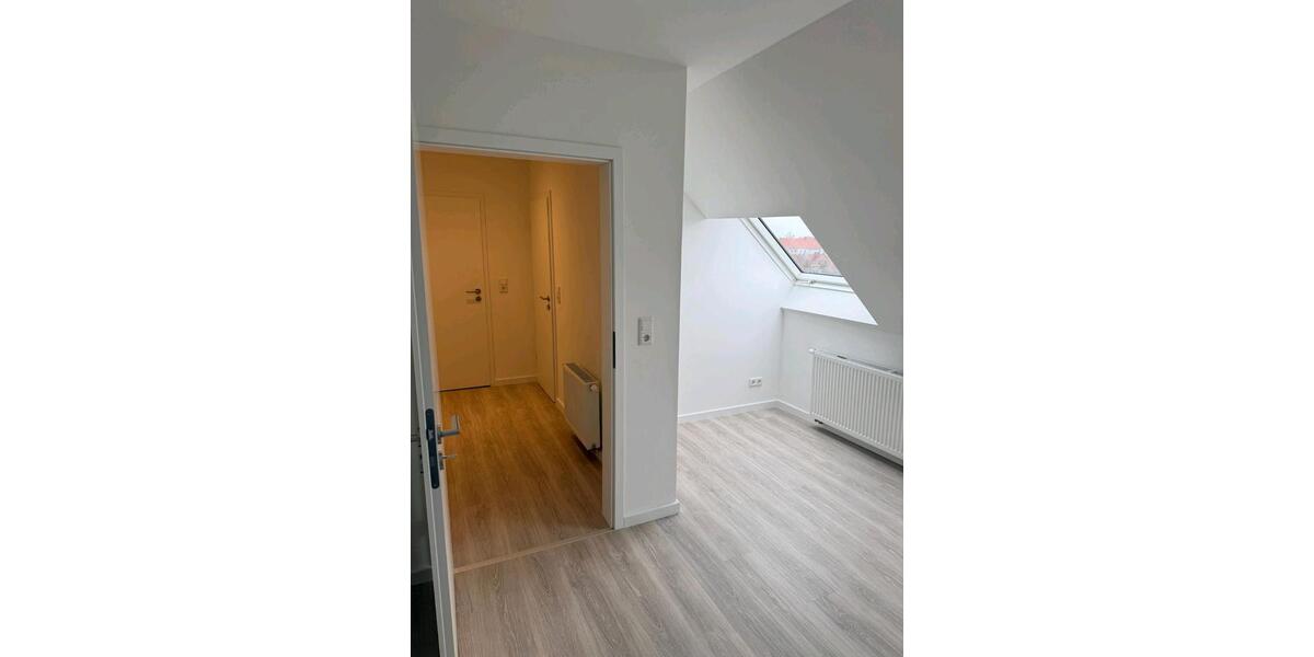 Dachgeschoßwohnung Hannover Vahrenwald-List - 2 Zimmer, 30 m&sup2;, 800&euro; | Angebot:25216419