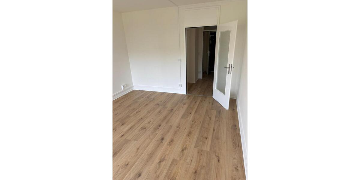 Etagenwohnung Laatzen - 2 Zimmer, 52 m&sup2;, 427&euro; | Angebot:25855451