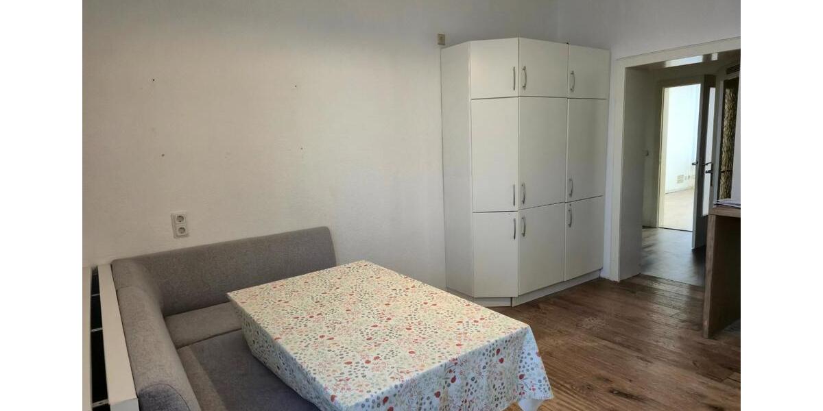 Hochparterre Hannover Linden-Limmer - 4 Zimmer, 105 m&sup2;, 299.000&euro; | Angebot:25106220