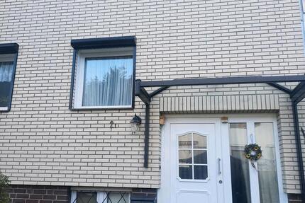 Haus Isernhagen - 4 Zimmer, 100 m&sup2;, 1.600&euro; | Angebot:25246224