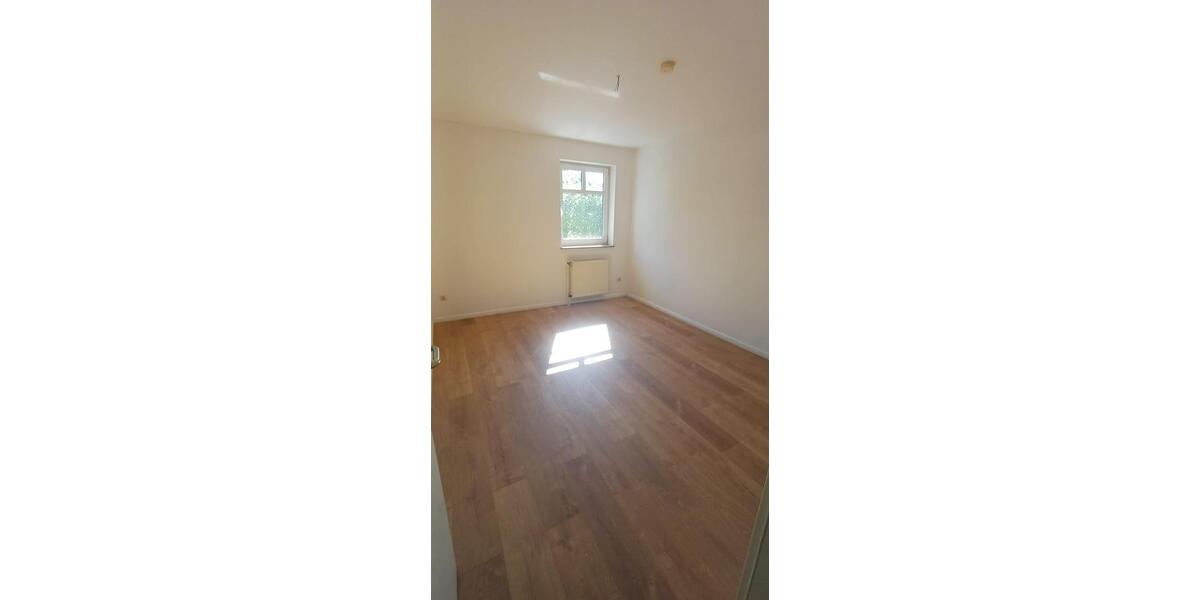 Etagenwohnung Langenhagen Engelbostel - 4 Zimmer, 120 m&sup2;, 1.440&euro; | Angebot:26365605
