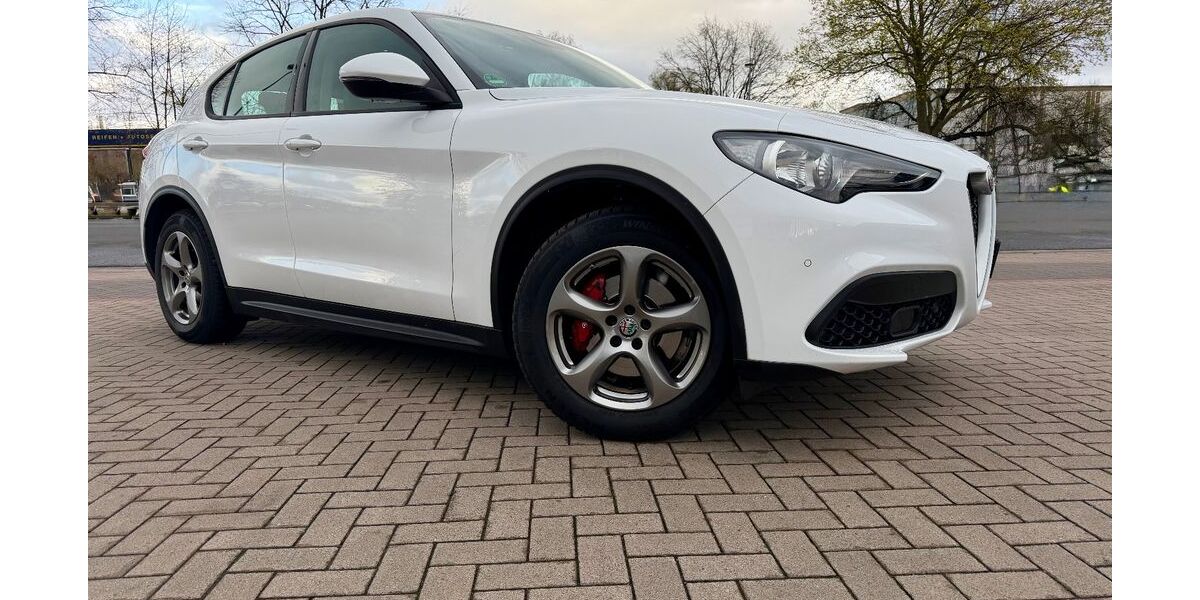 Alfa Romeo Stelvio 78.000 km 18.799 &euro; Hannover 30179