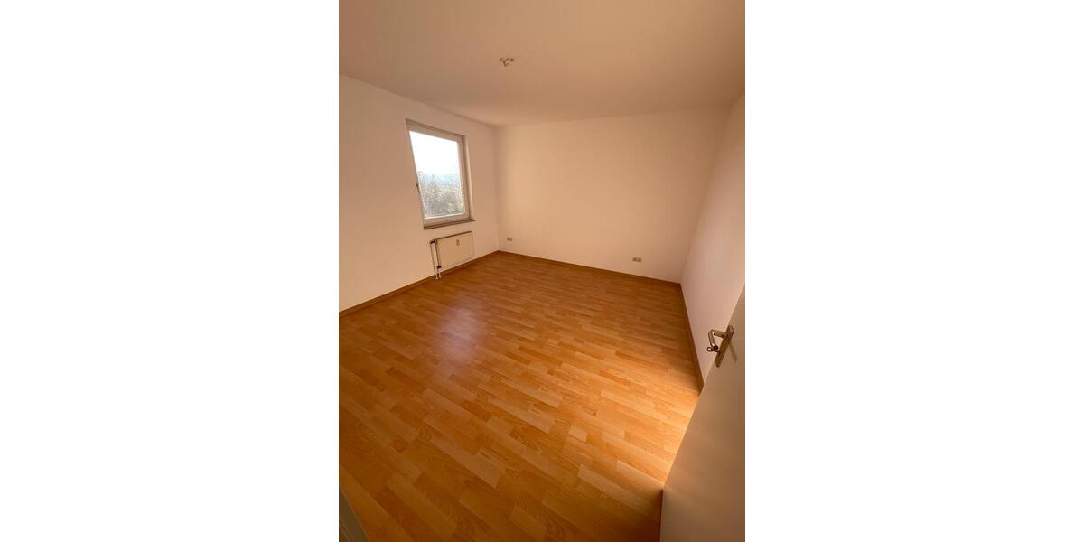 Etagenwohnung Ronnenberg - 2 Zimmer, 66 m&sup2;, 660&euro; | Angebot:25886890