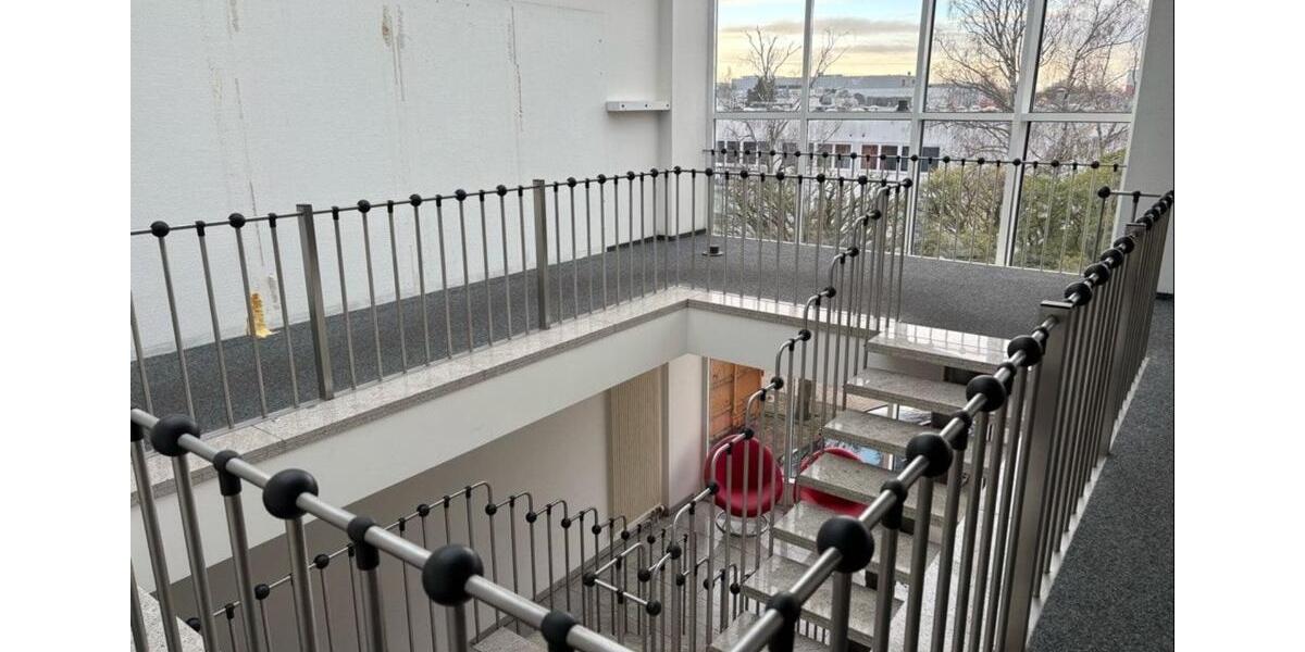 Gewerbeobjekt Isernhagen - 8&euro; | Angebot:25921850