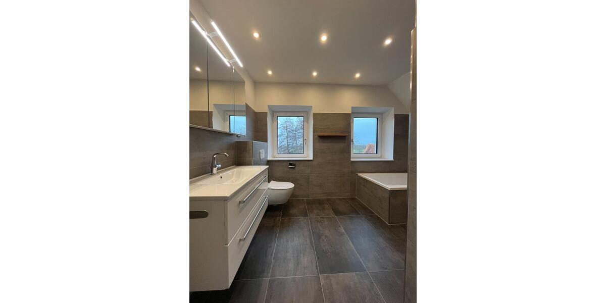 Dachgeschoßwohnung Isernhagen - 2 Zimmer, 88 m&sup2;, 1.280&euro; | Angebot:25658703