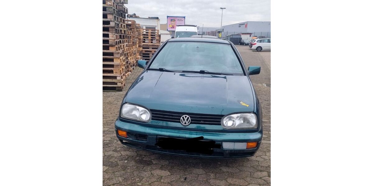 VW Golf 151.000 km 800 &euro; Hannover 30459