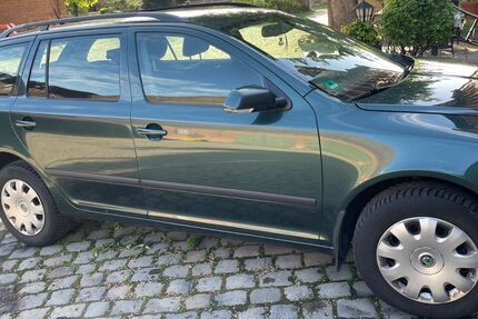 Skoda Octavia 320.000 km 2.000 &euro; Springe 31832