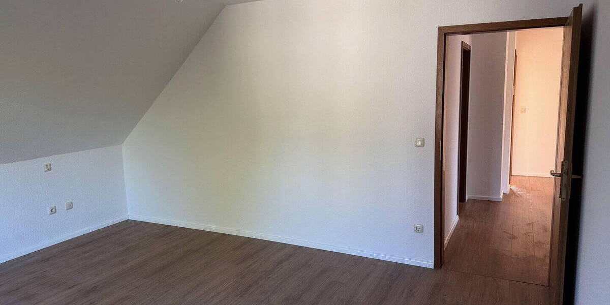 Etagenwohnung Garbsen Garbsen-Mitte - 3 Zimmer, 90 m&sup2;, 1.000&euro; | Angebot:26527573