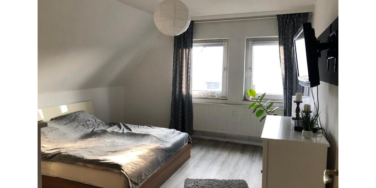 Dachgeschoßwohnung Stadthagen - 3 Zimmer, 72 m&sup2;, 560&euro; | Angebot:25590488