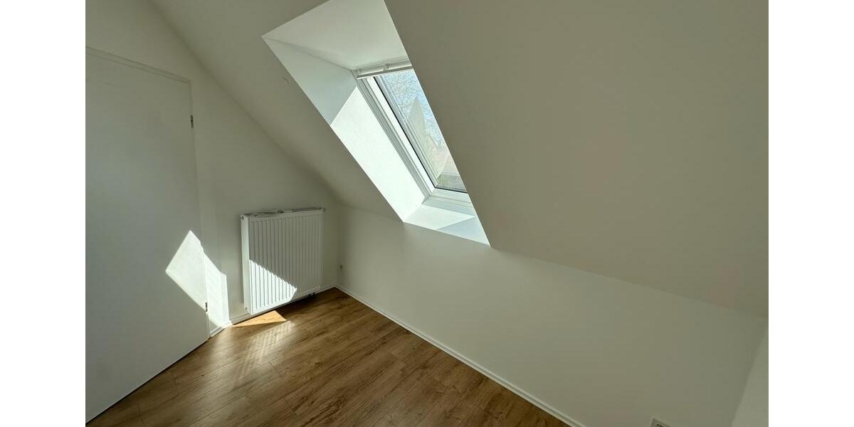 Dachgeschoßwohnung Garbsen Ortschaft Horst - 3 Zimmer, 66 m&sup2;, 875&euro; | Angebot:25972257