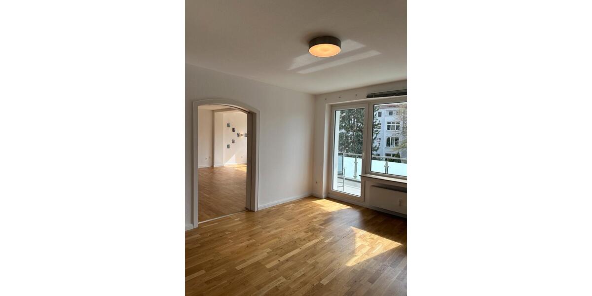 Etagenwohnung Hannover Vahrenwald-List - 3 Zimmer, 104 m&sup2;, 1.560&euro; | Angebot:25962470