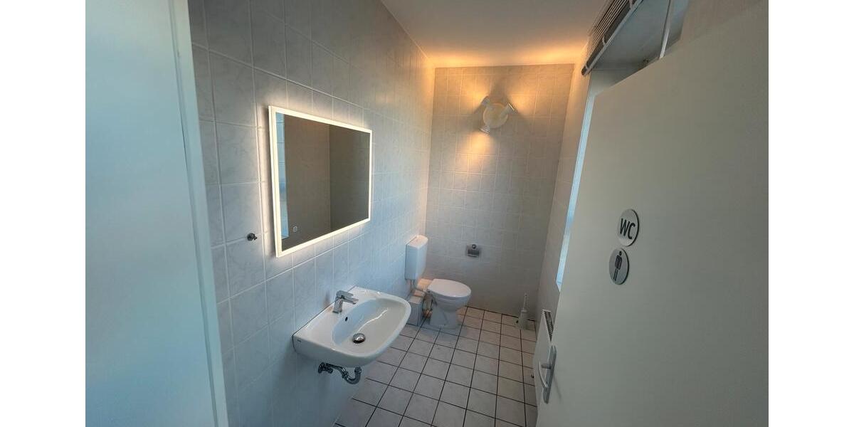 Gewerbeobjekt Garbsen Berenbostel - 1.800&euro; | Angebot:25861599