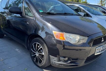 Mitsubishi Colt 271.752 km 1.199 &euro; Isernhagen OT Altwarmbüchen bei Hannover A2/A7 30916